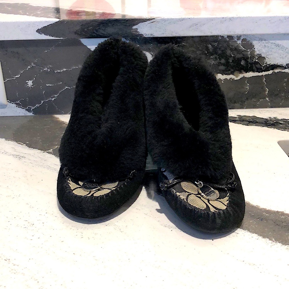 Coach slippers sz 7.5